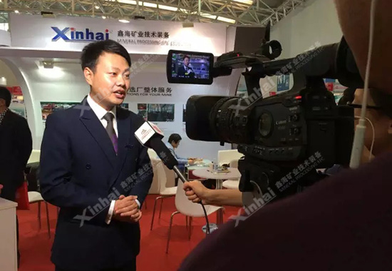 期间，张中一先生还向记者朋友分享了乐动（中国）矿装近年来的成功转型升级的经验。