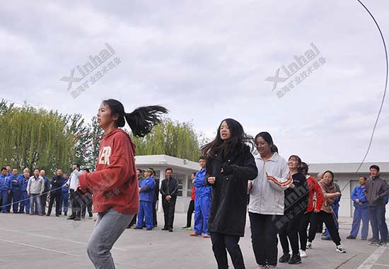 乐动（中国）矿装运动会跳绳现场